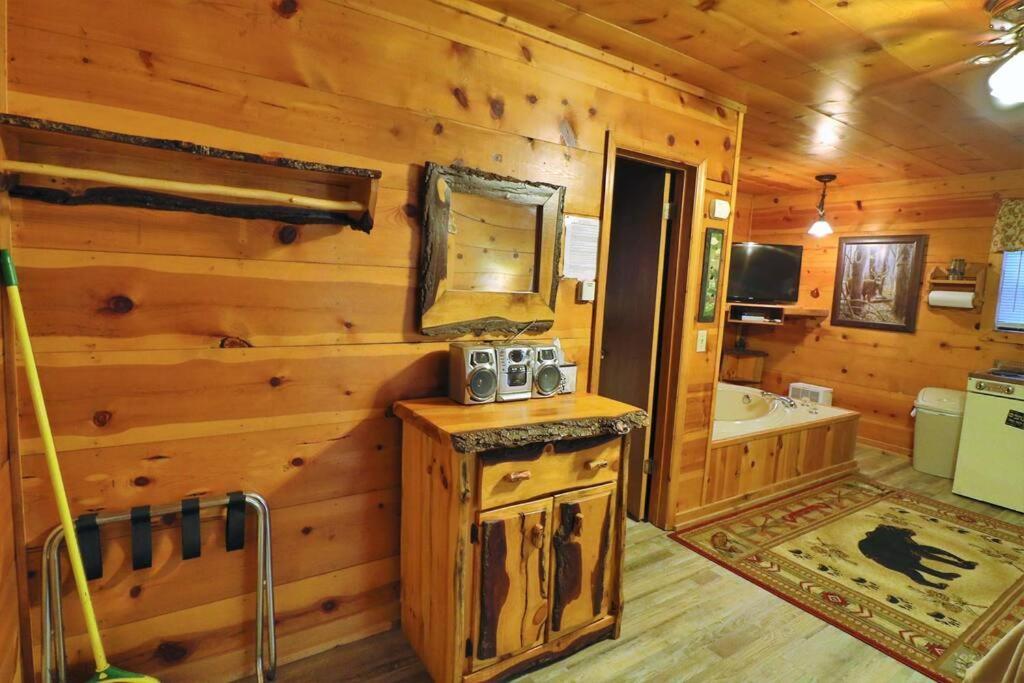 Alpine Mountain Sweetheart Cabin Jacuzzi #8 Helen Ngoại thất bức ảnh